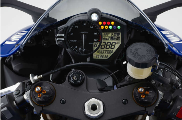 New Yamaha YZF-R6 image gallery