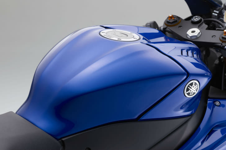 New Yamaha YZF-R6 image gallery