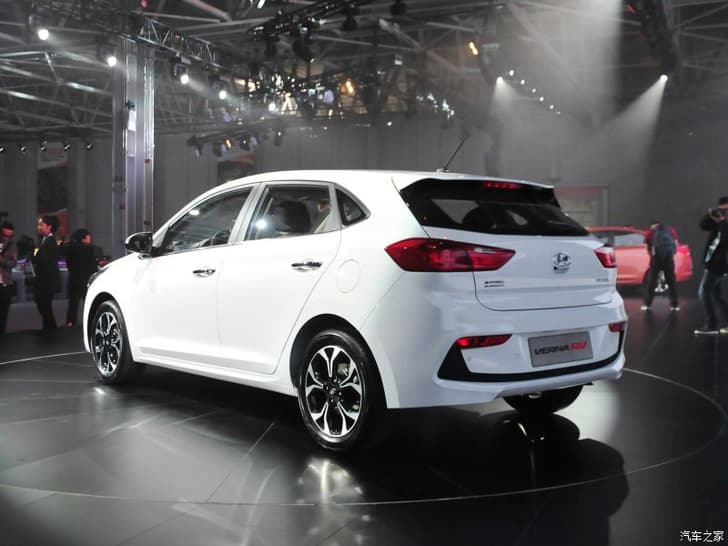 New 2016 Hyundai Verna hatchback image gallery