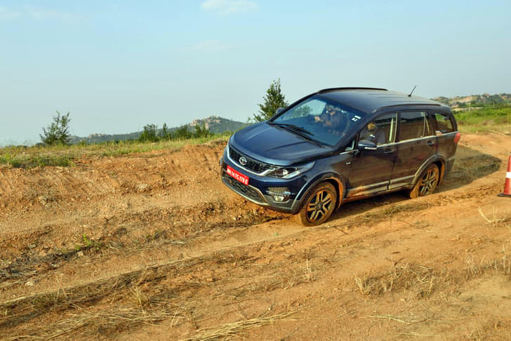2016 Tata Hexa image gallery