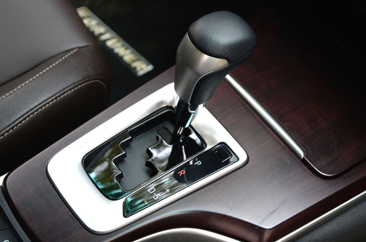 Six-speed automatic gearbox gets sequential shift.