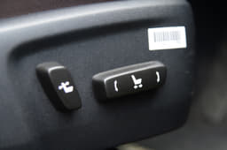 Eight-way adjustable driver&#8217;s seat.