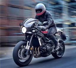 2017 Yamaha XSR900 Abarth image gallery