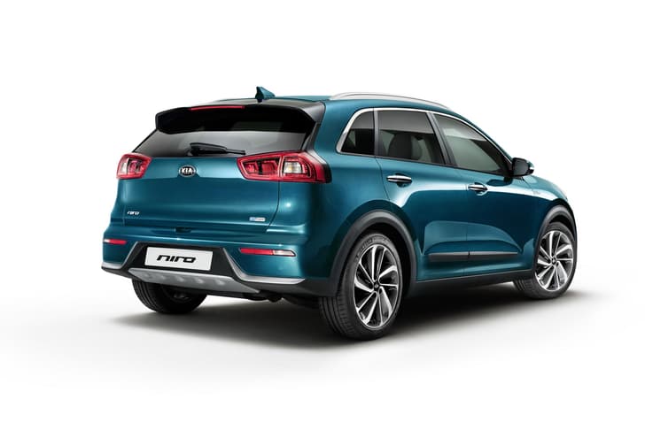 2016 Kia Niro hybrid image gallery