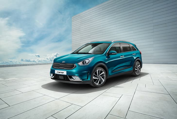 2016 Kia Niro hybrid image gallery