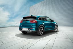 2016 Kia Niro hybrid image gallery