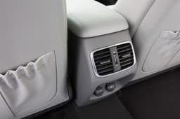 2016 Kia Niro hybrid image gallery