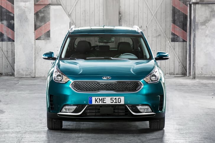 2016 Kia Niro hybrid image gallery