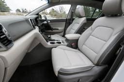 2016 Kia Sportage image gallery