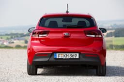 2016 Kia Rio hatchback image gallery