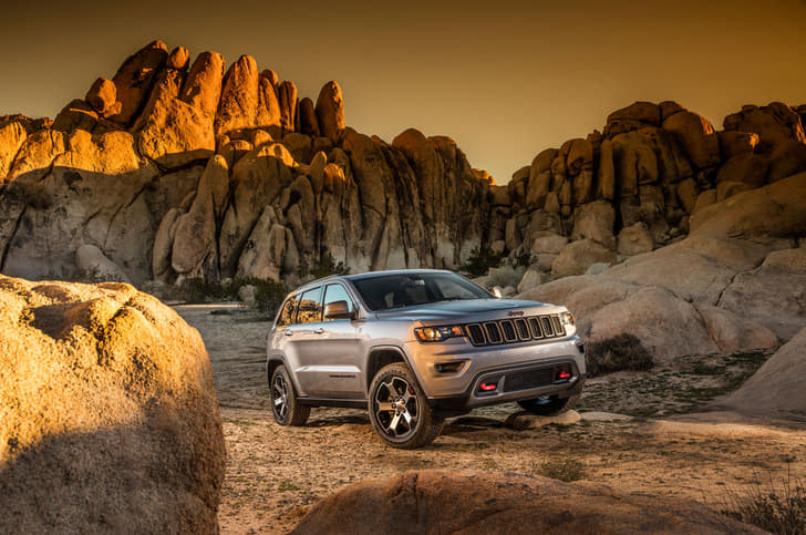 Jeep Grand Cherokee Trailhawk image gallery