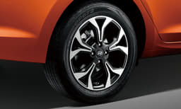 New 2017 Hyundai Verna image gallery