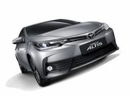 2017 Toyota Corolla Altis facelift image gallery