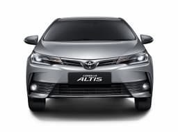 2017 Toyota Corolla Altis facelift image gallery