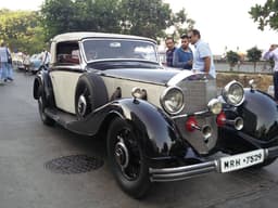 The powerful and elegant Mercedes-Benz W29 500K Roadster.