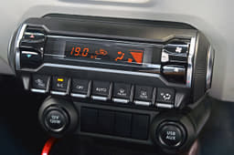 2017 Maruti Ignis image gallery