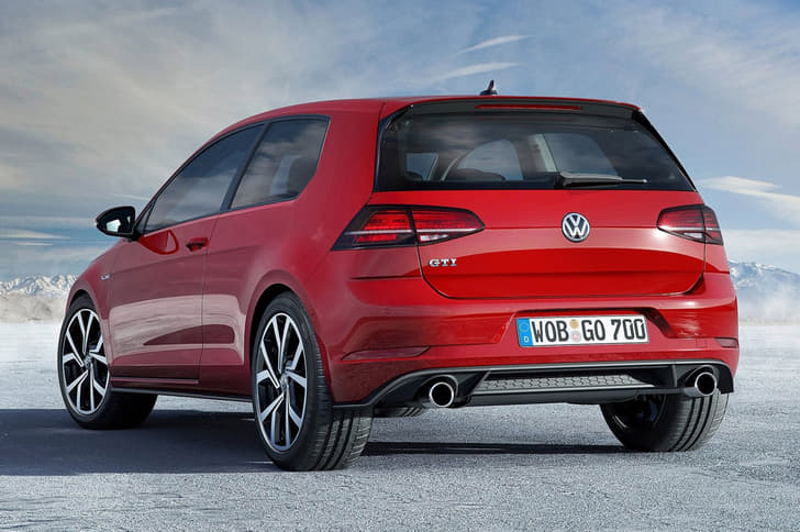 2017 Volkswagen Golf GTI image gallery