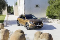 2017 Mercedes GLA facelift image gallery
