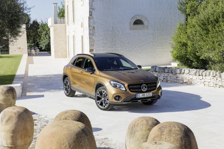 2017 Mercedes GLA facelift image gallery