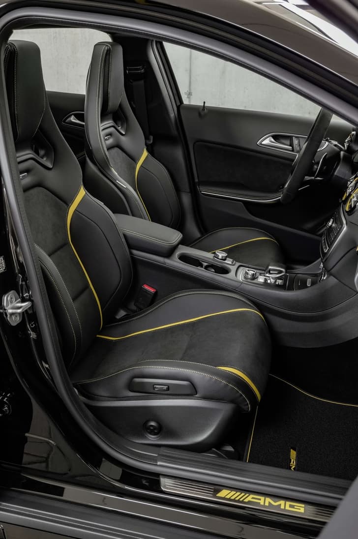 2017 Mercedes GLA facelift image gallery