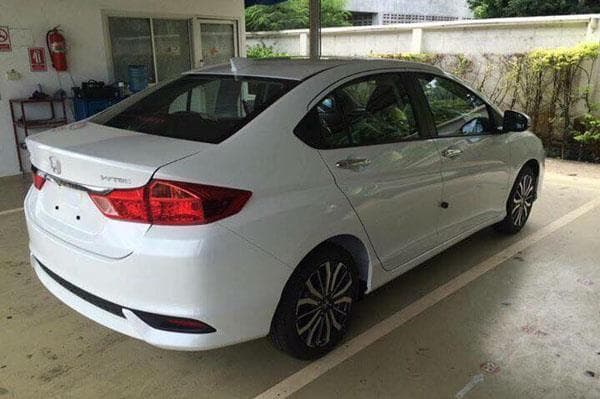 2017 Honda City facelift image gallery