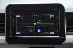 2017 Maruti Ignis image gallery