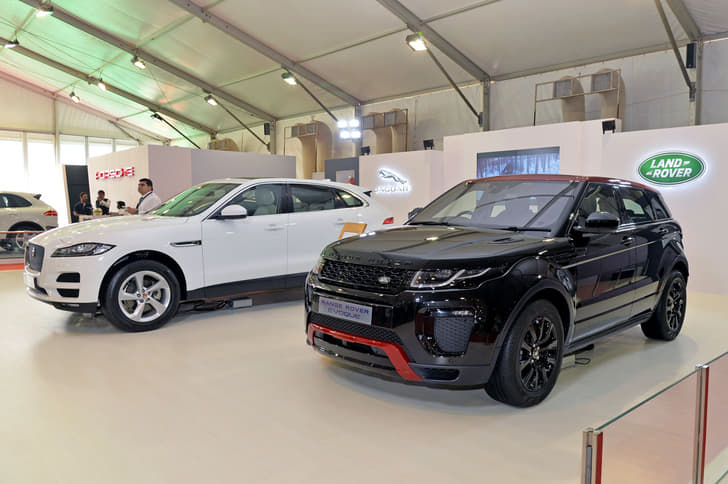 2017 Range Rover Evoque, Jaguar F-Pace.