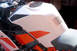 2017 KTM RC 390, RC 200 image gallery