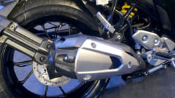 Yamaha FZ25 image gallery