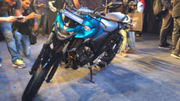 Yamaha FZ25 image gallery