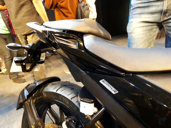 Yamaha FZ25 image gallery