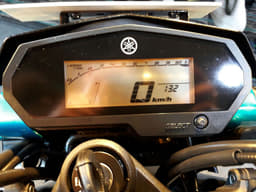 Yamaha FZ25 image gallery