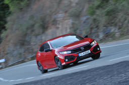 2017 Honda Civic hatchback image gallery