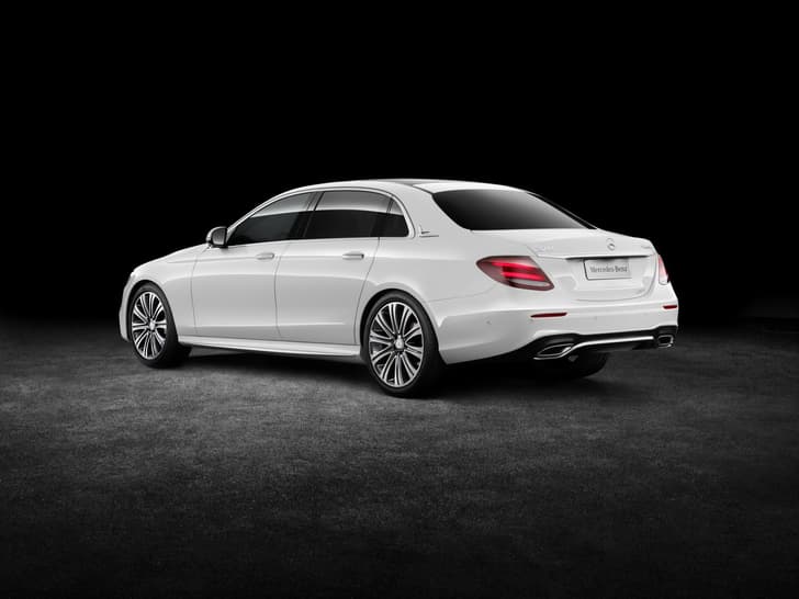 2017 Mercedes E-class LWB image gallery