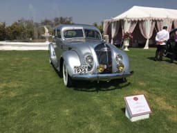 Amal Tanna's Chrysler Imperial Aeroflow. Winner of the American Aerodynamique Class.
It was the first American production car to use streamlining and developed in an air tunnel
