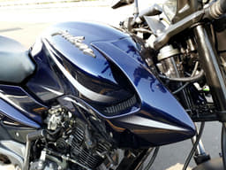 2017 Bajaj Pulsar 135LS image gallery