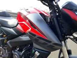 2017 Bajaj Pulsar NS200 image gallery