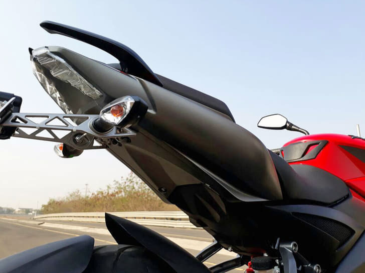 2017 Bajaj Pulsar NS200 image gallery