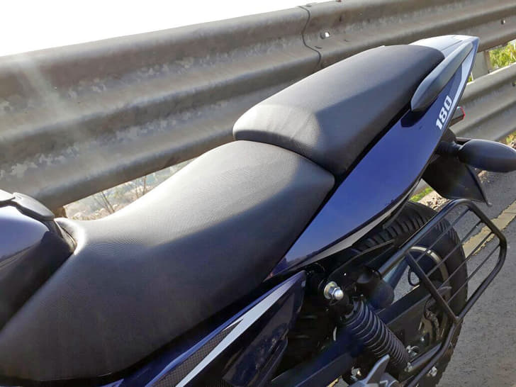 2017 Bajaj Pulsar 180 image gallery