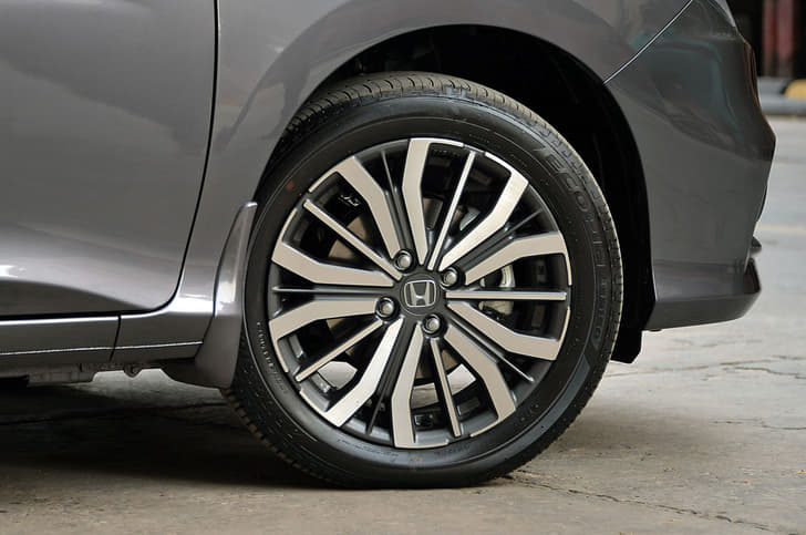 2017 Honda City facelift image gallery