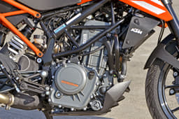 2017 KTM Duke 250 image gallery