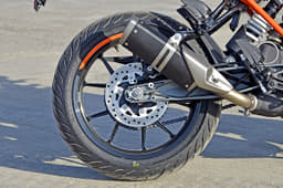 2017 KTM Duke 250 image gallery