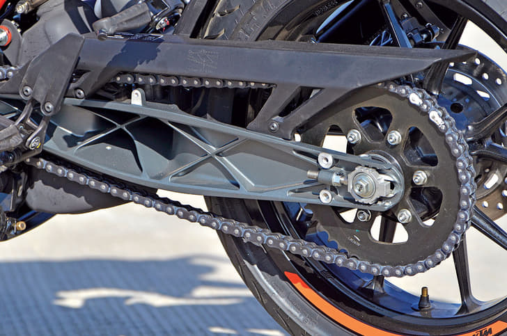 2017 KTM Duke 250 image gallery