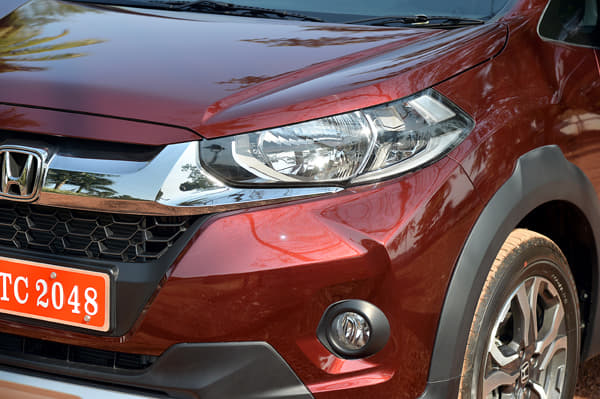 2017 Honda WR-V image gallery