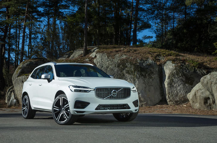 2017 Volvo XC60 image gallery