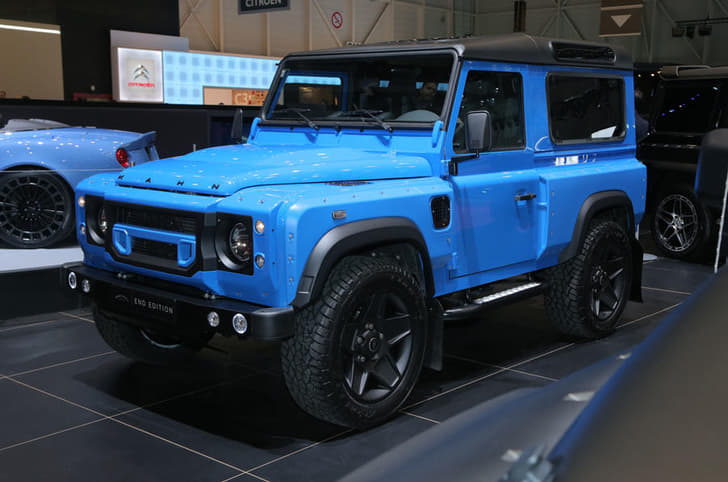 Land Rover Defender by Kahn.