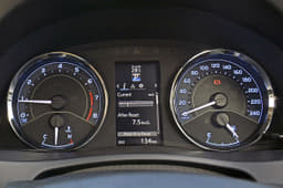 2017 Toyota Corolla Altis facelift image gallery