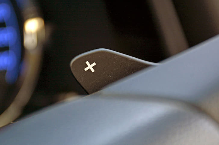 2017 Toyota Corolla Altis facelift image gallery