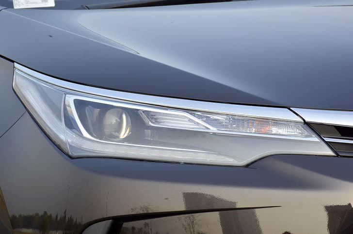 2017 Toyota Corolla Altis facelift image gallery