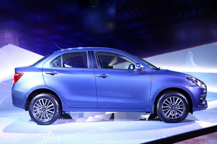 The new Dzire gets a much more attractive profile compared to its predecessor. There’s a nice flow to the bonnet and fenders, the windscreens and the roof blend into a uniform arch and the strong shoulder line and the compact boot give it plenty of definition.
